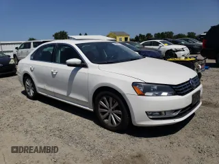 2013 Volkswagen Passat SEL Premium z VIN 1VWCH7A38DC039377, wystawiony jako Copart lot #54396435 z przebiegiem 111 925 mil mil oraz Szkoda całkowita • Salvage title. Historia ofert i sprzedaży dostępna na DreamBid. Obrazek 4.