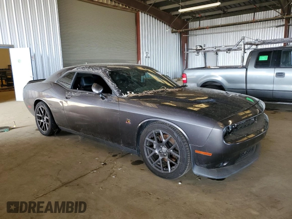 2016 Dodge Challenger R/T Scat Pack z VIN 2C3CDZFJXGH240494, wystawiony jako Copart lot #57259225 z przebiegiem 54 651 mil mil oraz Tytuł czysty. Historia ofert i sprzedaży dostępna na DreamBid. Obrazek 4.