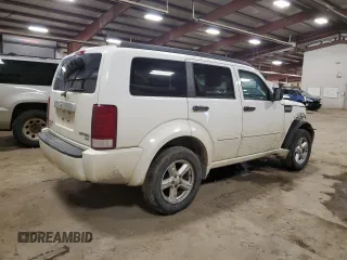 2010 Dodge Nitro SXT z VIN 1D4PT5GK8AW158064, wystawiony jako Copart lot #84274974 z przebiegiem 202 668 mil mil oraz Czysty tytuł • Clean title. Historia ofert i sprzedaży dostępna na DreamBid. Obrazek 3.