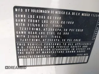 2025 Volkswagen Taos z VIN 3VV5C7B23SM008129, wystawiony jako IAAI lot #41879531 z przebiegiem 3423 mil mil oraz . Historia ofert i sprzedaży dostępna na DreamBid. Obrazek 9.