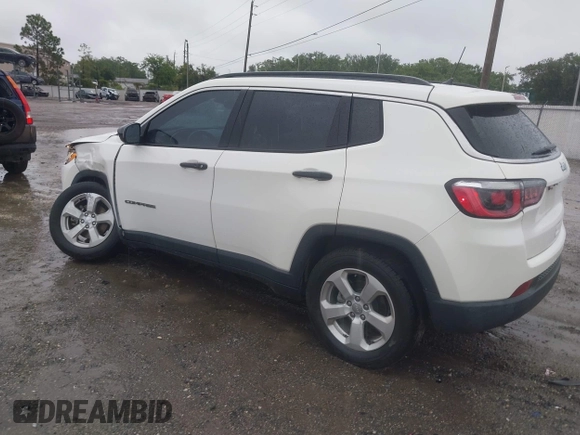 2018 Jeep Compass Latitude with VIN 3C4NJCBB9JT495368, listed as a IAAI auction lot 42232226 with 44,143 mi miles and . Bid and sale history available at DreamBid. Image 3.