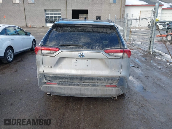 2021 Toyota RAV4 Hybrid XSE with VIN 4T3E6RFV8MU059858, listed as a IAAI auction lot 41423611 with 14,281 mi miles and . Bid and sale history available at DreamBid. Image 16.