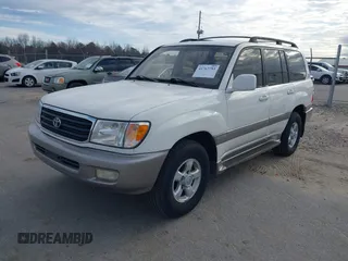 2000 Toyota Land Cruiser with VIN JT3HT05J8Y0086556, listed as a IAAI auction lot 41767793 with 278,198 mi miles. Bid and sale history available at carsss.com. Image 2.