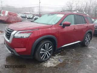 2024 Nissan Pathfinder Platinum z VIN 5N1DR3DJ1RC275508, wystawiony jako IAAI lot #41566678 z przebiegiem 5 326 mil mil oraz . Historia ofert i sprzedaży dostępna na DreamBid. Obrazek 20.