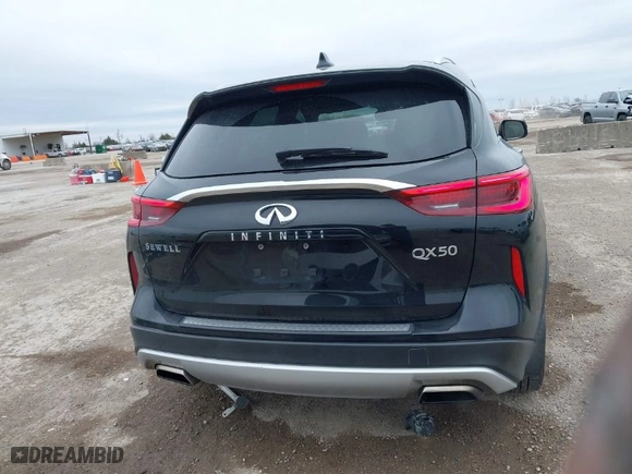 2019 Infiniti QX50 ESSENTIAL with VIN 3PCAJ5M10KF147960, listed as a IAAI auction lot 41634285 with 92,811 mi miles. Bid and sale history available at carsss.com. Image 17.