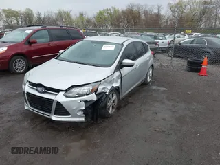 2012 Ford Focus SE z VIN 1FAHP3K27CL152803, wystawiony jako IAAI lot #42058556 z przebiegiem 181 717 mil mil oraz . Historia ofert i sprzedaży dostępna na DreamBid. Obrazek 17.