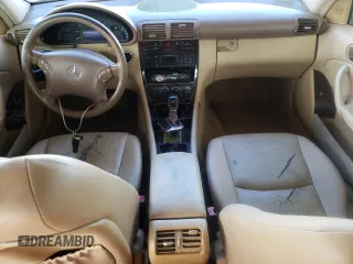 2003 Mercedes-Benz C 240 z VIN WDBRF81J53F428061, wystawiony jako Copart lot #76606014 z przebiegiem Nie podano mil oraz Nie do naprawy • Non repairable. Historia ofert i sprzedaży dostępna na DreamBid. Obrazek 8.