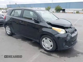 2009 Scion xD with VIN JTKKU10469J034191, listed as a IAAI auction lot 41982622 with 175,743 mi miles. Bid and sale history available at carsss.com. Image 1.