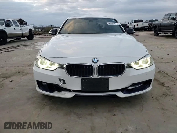 2013 BMW 3 Series 335i with VIN WBA3A9G52DNP36220, listed as a Copart auction lot 85904914 with 96,251 mi miles and Salvage title. Bid and sale history available at DreamBid. Image 13.