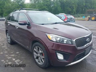 2016 Kia Sorento SX z VIN 5XYPKDA54GG121581, wystawiony jako IAAI lot #42540521 z przebiegiem 209 624 mil mil oraz . Historia ofert i sprzedaży dostępna na DreamBid. Obrazek 1.