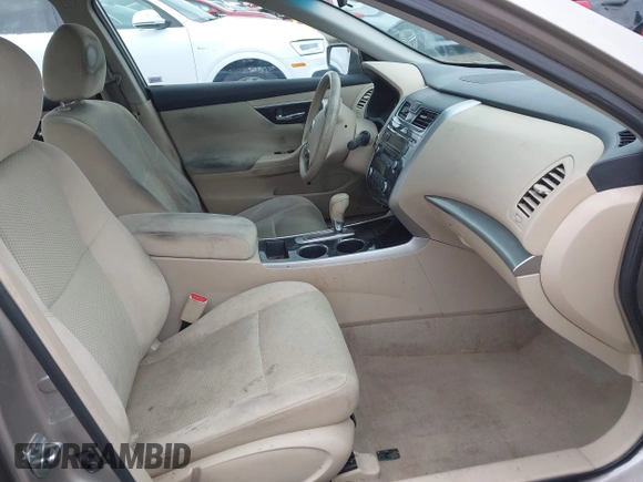 2014 Nissan Altima SV with VIN 1N4AL3AP9EN363762, listed as a IAAI auction lot 42128232 with 114,006 mi miles and . Bid and sale history available at carsss.com. Image 5.