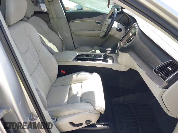 2022 Volvo XC90 Inscription with VIN YV4A22PL4N1790539, listed as a IAAI auction lot 41887330 with 64,462 mi miles and . Bid and sale history available at DreamBid. Image 5.
