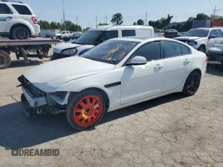 2017 Jaguar XE with VIN SAJAK4BN5HCP14040, listed as a Copart auction lot 71838124 with 40,822 mi miles and Clean Title. Bid and sale history available at DreamBid. Image 1.