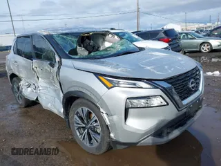 2022 Nissan Rogue SV with VIN JN8BT3BB7NW333756, listed as a IAAI auction lot 41938168 with 26,682 mi miles. Bid and sale history available at carsss.com. Image 1.