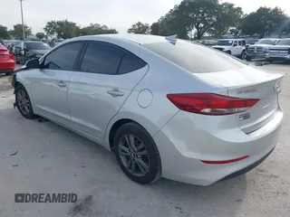 2018 Hyundai Elantra SEL z VIN 5NPD84LF2JH249227, wystawiony jako IAAI lot #38150183 z przebiegiem 116 405 mil mil oraz . Historia ofert i sprzedaży dostępna na DreamBid. Obrazek 3.