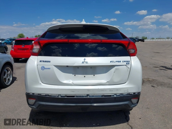 2019 Mitsubishi Eclipse Cross ES z VIN JA4AS3AA9KZ014205, wystawiony jako IAAI lot #42408043 z przebiegiem 107 639 mil mil oraz . Historia ofert i sprzedaży dostępna na DreamBid. Obrazek 17.