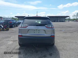 2019 Jeep Cherokee Latitude with VIN 1C4PJLCB7KD114583, listed as a IAAI auction lot 41908161 with 42,286 mi miles. Bid and sale history available at carsss.com. Image 16.