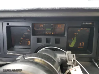 1987 Chevrolet Corvette with VIN 1G1YY2185H5110237, listed as a Copart auction lot 78914584 with 33,368 mi miles and Clean Title. Bid and sale history available at carsss.com. Image 9.