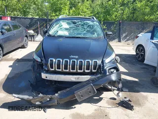 2014 Jeep Cherokee Limited with VIN 1C4PJLDB1EW204545, listed as a IAAI auction lot 42261081 with 260,164 mi miles and . Bid and sale history available at DreamBid. Image 6.