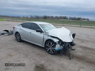 2020 Nissan Altima SR z VIN 1N4BL4CV6LC228706, wystawiony jako IAAI lot #41904605 z przebiegiem 92 714 mil mil oraz . Historia ofert i sprzedaży dostępna na DreamBid. Obrazek 1.