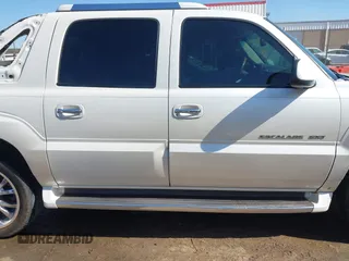 2003 Cadillac Escalade EXT with VIN 3GYEK63N73G165113, listed as a IAAI auction lot 41995449 with 257,470 mi miles. Bid and sale history available at carsss.com. Image 14.