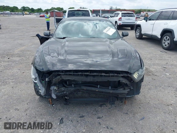 2016 Ford Mustang GT z VIN 1FA6P8CF3G5259637, wystawiony jako IAAI lot #42183280 z przebiegiem 103 403 mil mil oraz . Historia ofert i sprzedaży dostępna na DreamBid. Obrazek 13.