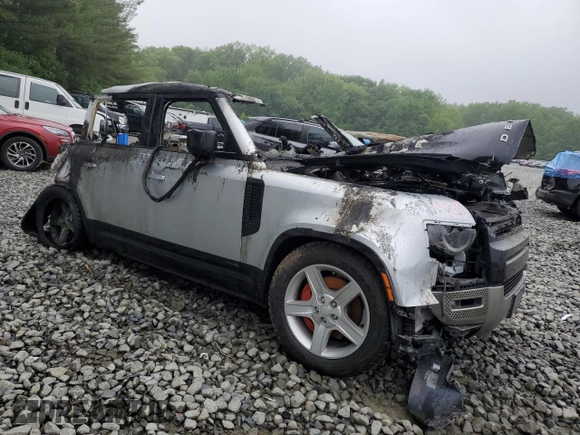 2020 Land Rover Defender X with VIN SALEX7EU4L2022316, listed as a Copart auction lot 57082085 with Not provided miles and Non repairable. Bid and sale history available at DreamBid. Image 4.