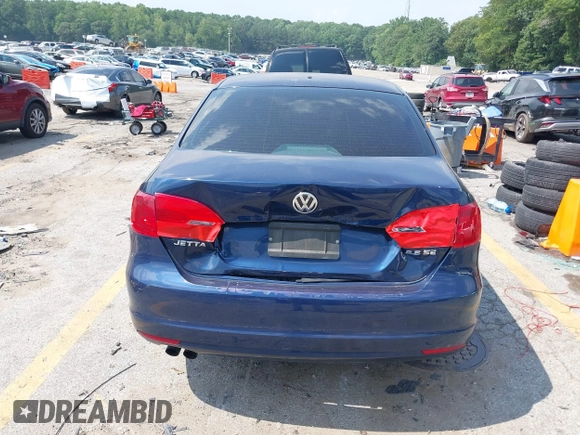 2012 Volkswagen Jetta SE with VIN 3VWDX7AJ9CM353302, listed as a IAAI auction lot 42617772 with 226,547 mi miles and . Bid and sale history available at DreamBid. Image 6.