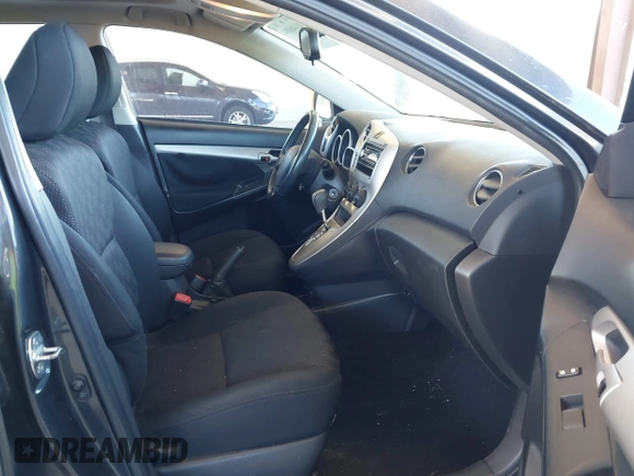 2010 Pontiac Vibe w/1SB with VIN 5Y2SP6E02AZ402311, listed as a IAAI auction lot 41446004 with 150,049 mi miles. Bid and sale history available at carsss.com. Image 5.