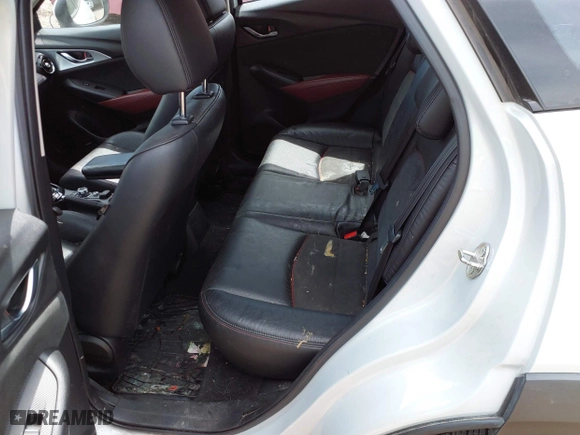 2017 Mazda CX-3 Grand Touring with VIN JM1DKFD78H0160564, listed as a IAAI auction lot 39236942 with 50,921 mi miles. Bid and sale history available at carsss.com. Image 8.