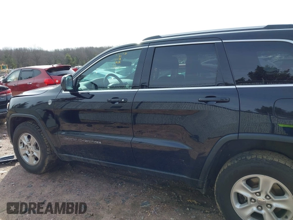 2017 Jeep Grand Cherokee Laredo with VIN 1C4RJFAGXHC863904, listed as a IAAI auction lot 41914465 with 122,981 mi miles. Bid and sale history available at carsss.com. Image 14.