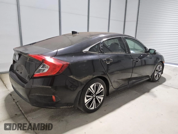 2016 Honda Civic EX-T z VIN 2HGFC1F32GH641697, wystawiony jako Copart lot #57864835 z przebiegiem 58 548 mil mil oraz Czysty tytuł • Clean title. Historia ofert i sprzedaży dostępna na DreamBid. Obrazek 3.