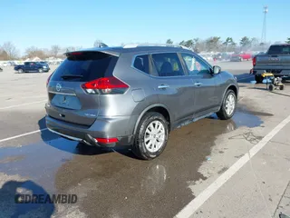 2018 Nissan Rogue SV z VIN JN8AT2MV0JW301660, wystawiony jako IAAI lot #41917845 z przebiegiem 112 416 mil mil oraz . Historia ofert i sprzedaży dostępna na DreamBid. Obrazek 4.