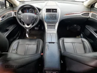 2016 Lincoln MKZ Hybrid z VIN 3LN6L2LU2GR627168, wystawiony jako Copart lot #57959145 z przebiegiem 263 253 mil mil oraz Szkoda całkowita • Salvage title. Historia ofert i sprzedaży dostępna na DreamBid. Obrazek 8.