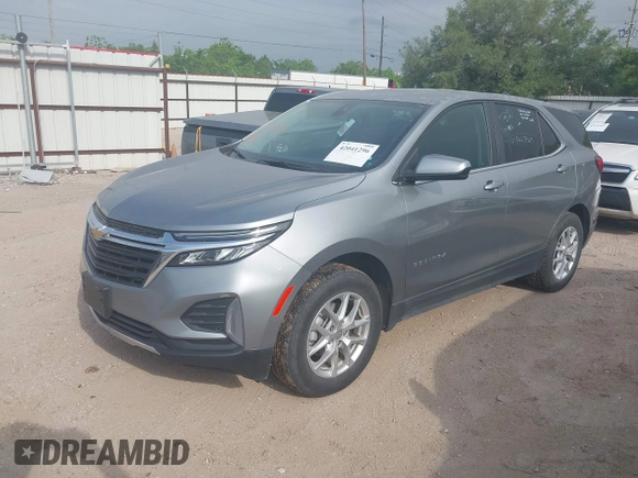 2024 Chevrolet Equinox LT with VIN 3GNAXUEG1RS182754, listed as a IAAI auction lot 42041296 with 32,015 mi miles. Bid and sale history available at carsss.com. Image 17.