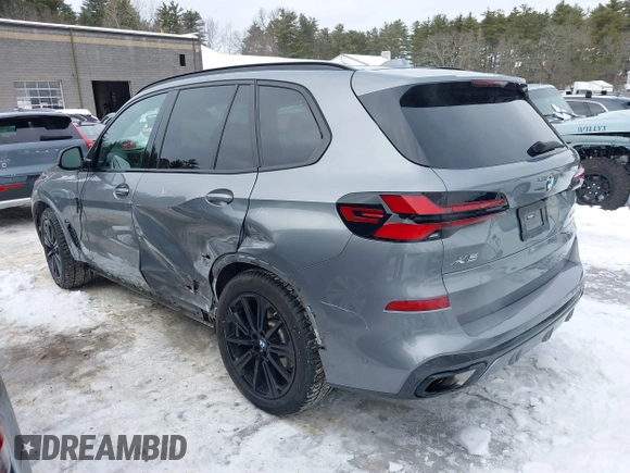 2024 BMW X5 xDrive40i z VIN 5UX23EU06R9S09659, wystawiony jako IAAI lot #41444238 z przebiegiem 26 923 mil mil oraz . Historia ofert i sprzedaży dostępna na DreamBid. Obrazek 14.