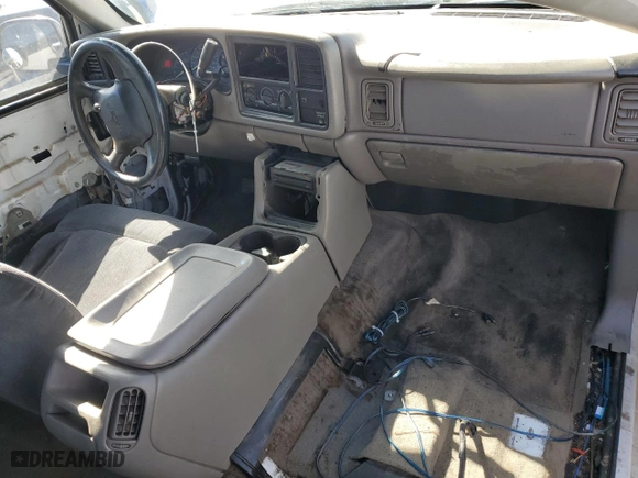 1999 Chevrolet Silverado 1500 LS with VIN 2GCEC19T7X1193973, listed as a Copart auction lot 49701125 with 276,641 mi miles and Salvage Title. Bid and sale history available at carsss.com. Image 8.