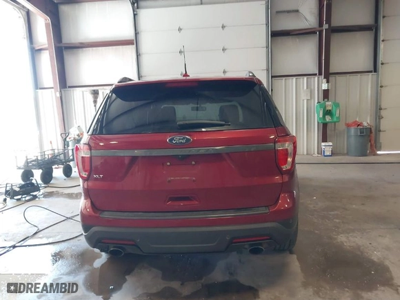 2019 Ford Explorer XLT with VIN 1FM5K7D84KGA27717, listed as a IAAI auction lot 41281945 with 134,956 mi miles. Bid and sale history available at carsss.com. Image 17.