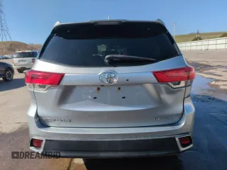 2017 Toyota Highlander Limited z VIN 5TDDZRFHXHS361852, wystawiony jako Copart lot #52359305 z przebiegiem 111 228 mil mil oraz Szkoda całkowita • Salvage title. Historia ofert i sprzedaży dostępna na DreamBid. Obrazek 6.