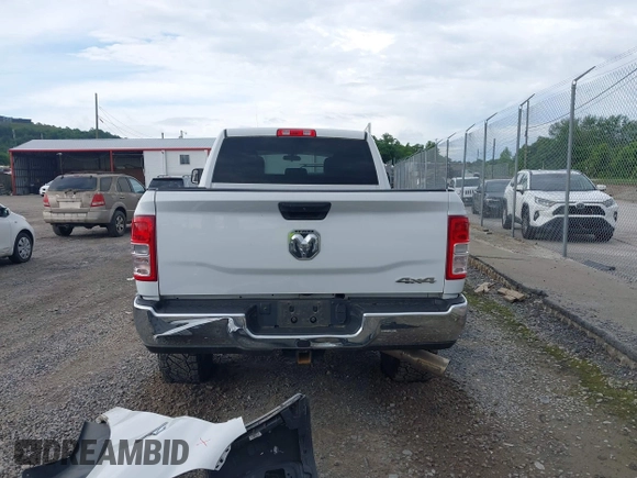 2022 Ram 2500 Tradesman with VIN 3C6UR5CL9NG126846, listed as a IAAI auction lot 42395508 with 54,602 mi miles and . Bid and sale history available at DreamBid. Image 17.