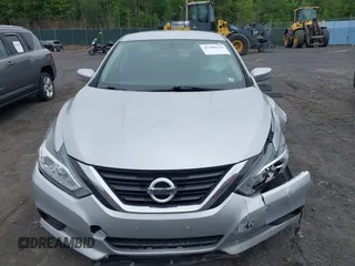 2017 Nissan Altima S z VIN 1N4AL3AP2HC239414, wystawiony jako IAAI lot #42300339 z przebiegiem 98 643 mil mil oraz . Historia ofert i sprzedaży dostępna na DreamBid. Obrazek 12.