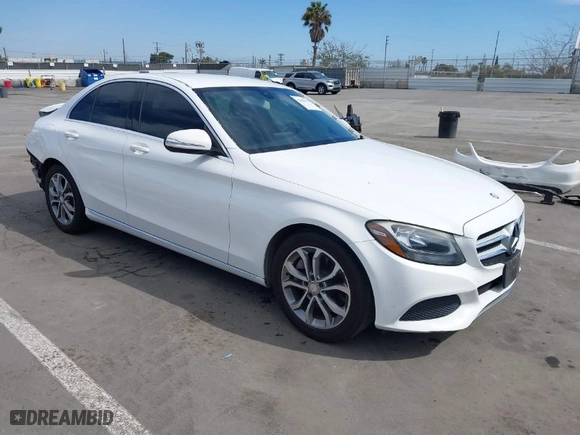 2015 Mercedes-Benz C-Class C 300 with VIN 55SWF4JB3FU091838, listed as a IAAI auction lot 42018413 with 98,338 mi miles. Bid and sale history available at carsss.com. Image 1.