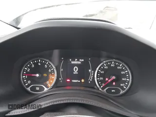 2017 Jeep Renegade Latitude with VIN ZACCJBBB8HPE73414, listed as a IAAI auction lot 41830671 with 105,227 mi miles. Bid and sale history available at carsss.com. Image 7.