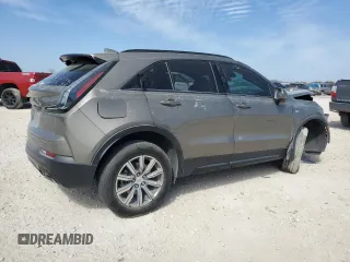 2020 Cadillac XT4 FWD Sport z VIN 1GYFZER40LF134537, wystawiony jako Copart lot #48219045 z przebiegiem 77 307 mil mil oraz Szkoda całkowita • Salvage title. Historia ofert i sprzedaży dostępna na DreamBid. Obrazek 3.