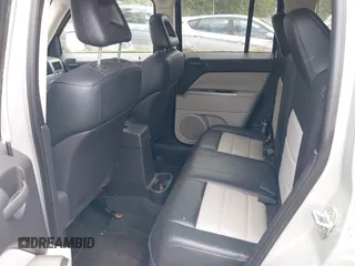 2007 Jeep Patriot Limited with VIN 1J8FF48W77D318640, listed as a IAAI auction lot 42653588 with 88,375 mi miles and . Bid and sale history available at DreamBid. Image 8.