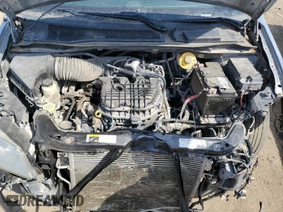 2020 Dodge Grand Caravan SE with VIN 2C4RDGBG5LR231498, listed as a Copart auction lot 49420885 with 14,750 mi miles and Salvage Title. Bid and sale history available at DreamBid. Image 12.