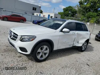 2018 Mercedes-Benz GLC 300 z VIN WDC0G4JB2JF455427, wystawiony jako Copart lot #55411685 z przebiegiem 68 368 mil mil oraz Szkoda całkowita • Salvage title. Historia ofert i sprzedaży dostępna na DreamBid. Obrazek 1.