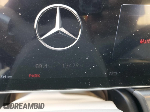 2022 Mercedes-Benz EQS with VIN W1KCG2DB1NA015422, listed as a Copart auction lot 61472114 with 13,429 mi miles and Salvage Title. Bid and sale history available at carsss.com. Image 9.