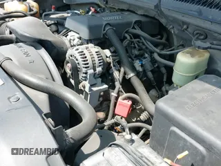 2000 Chevrolet Suburban LS z VIN 3GNEC16TXYG213573, wystawiony jako IAAI lot #42374608 z przebiegiem 155 774 mil mil oraz . Historia ofert i sprzedaży dostępna na DreamBid. Obrazek 14.