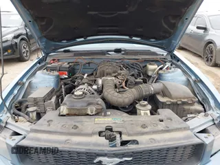 2007 Ford Mustang Deluxe with VIN 1ZVFT84N375262594, listed as a IAAI auction lot 42405440 with 135,981 mi miles and . Bid and sale history available at DreamBid. Image 10.